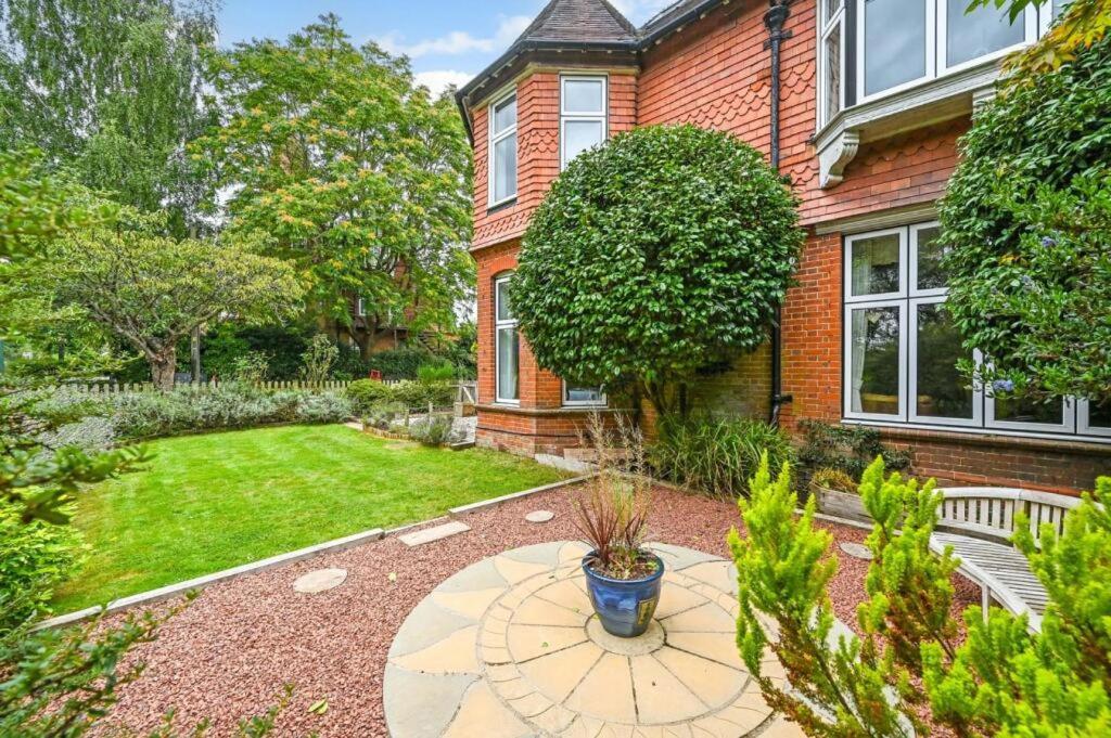 Forest Side Guesthouse Lyndhurst Exterior photo
